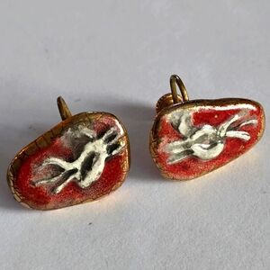Vintage earrings ceramic screwback gold tone red white